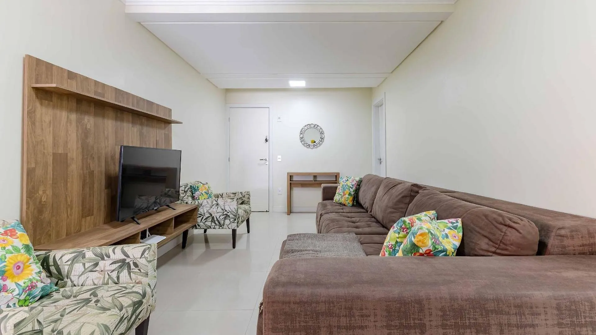 Apartamento A Poucos Metros Da Praia De Bombinhas